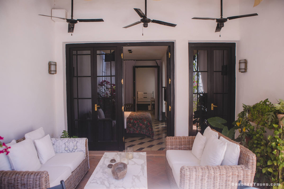 5-star Luxury Casa Particular BnB in Old Havana with a view of the Bedroom and Bathroom from the Patio Terrace